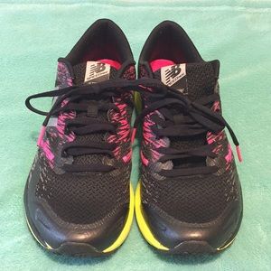 New Balance Women’s Wstro Running Shoe Sz 12